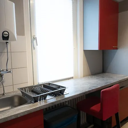Ferienwohnung Hallenstrasse *