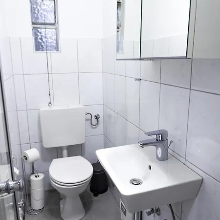 Ferienwohnung Hallenstrasse Appartamento